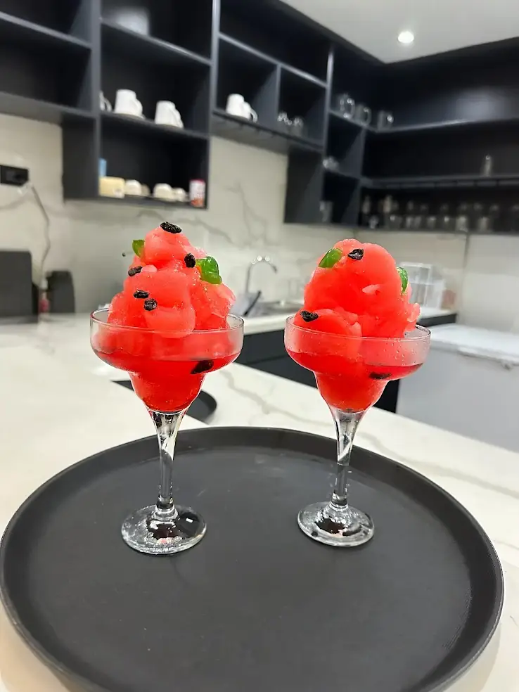 Pastèque glacée servie en coupe
